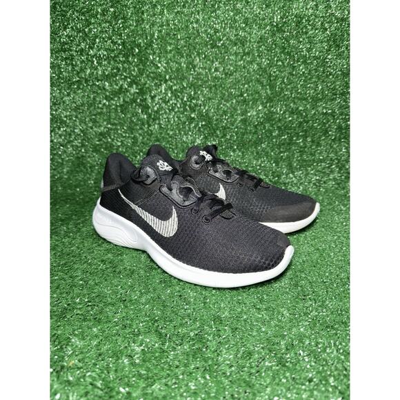 Nike Flex Experience RN 11 Womens Size 8 DD9283-001 Black Running Shoes Sneakers - Picture 2 of 9